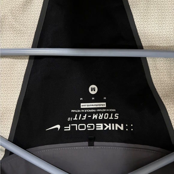 Nike Golf Storm FIT Jacket - Picture 5 of 5